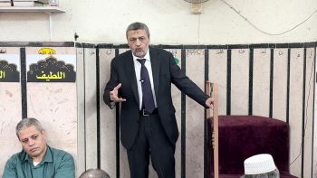 ما أهون الخلق على الله إن هم تركوا أمر الله!