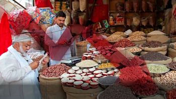 US Builds India Against Pakistan