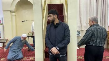 حينما تتجرد الانسانية