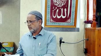 يَا أَيُّهَا الَّذِينَ آمَنُوا قُوا أَنْفُسَكُمْ وَأَهْلِيكُمْ نَارًا وَقُودُهَا النَّاسُ وَالْحِجَارَةُ