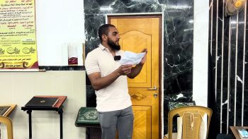 «إِنَّ اللَّهَ لَيُمْلِي لِلظَّالِمِ، حَتَّى إِذَا أَخَذَهُ لَمْ يُفْلِتْهُ»